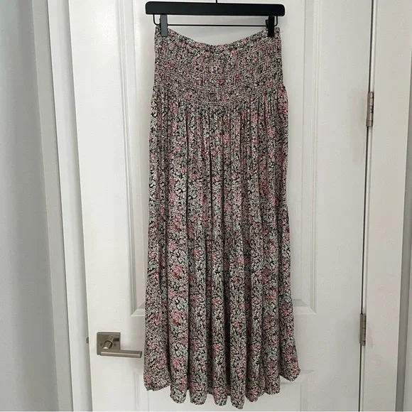 NATURAL LIFE Pink and Green Floral Maxi
Skirt Smocked Waist Flowy Boho Hippie. 1 - Picture 2 of 9